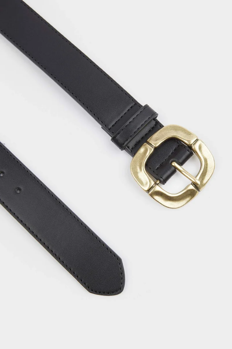 ديفاكتو Woman Big Clasp Faux Leather Belt