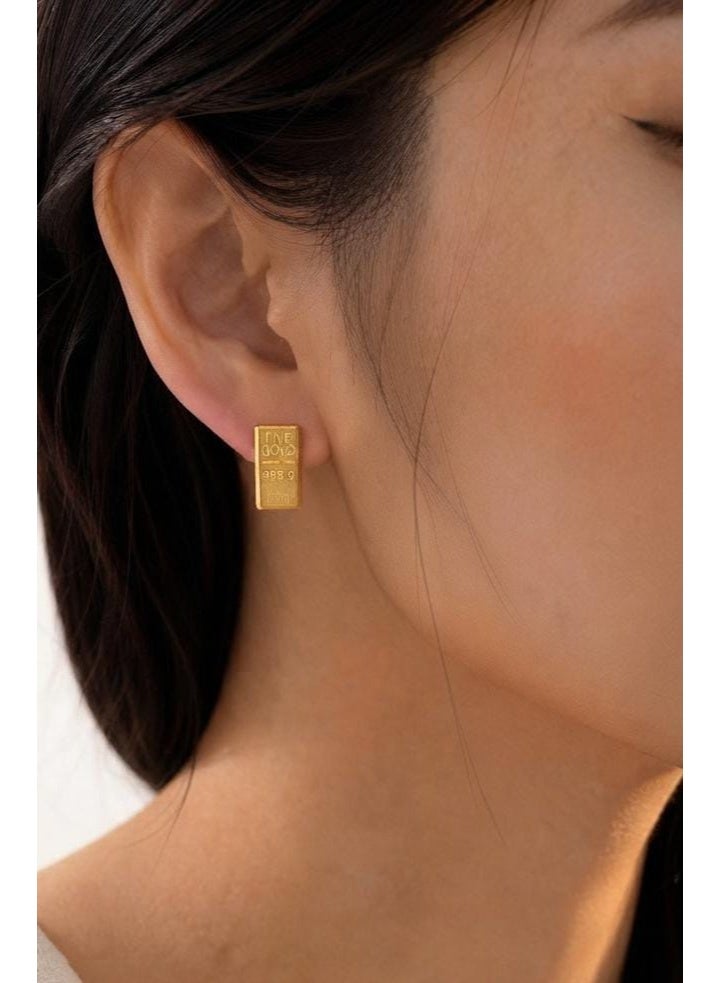 Luxuria Elegant earrings in the shape of miniature "Fine Gold" ingots, with a smooth "Stud" design suitable for everyday or simple formal looks. - Image 3