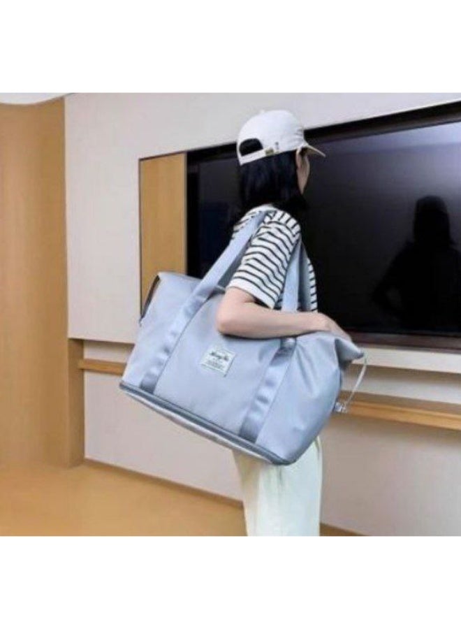 شنطه سفر ووتر بروف قابلة للطي   مصنوعة من قماش نايلون واوكسفورد خفيف الوزن و مقاوم  للماء والتمزق شنطة متعددة الاستخدام : شنطة للسفر او شنطة خروج او لمستلزمات النونو والاطفال   مزوده بسوسته لتوسعة الشنطه وتكبيرها لتسع لأغراض أكثر متاحه بجميع الالوان منتج مستورد - Image 5