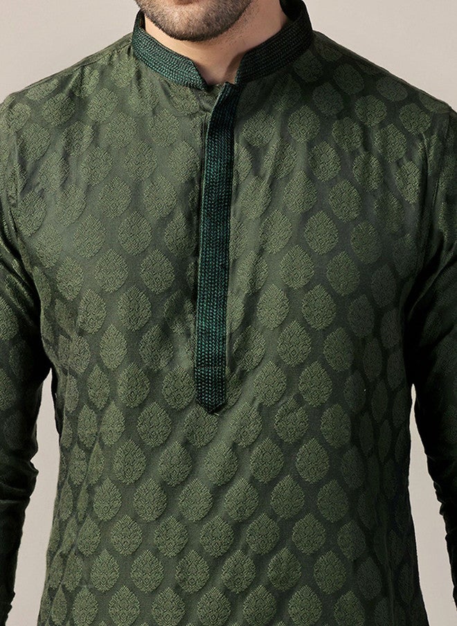 KISAH Ethnic Motifs Woven Design Thread Work Mandarin Collar Straight Kurta with Churidar - Image 3