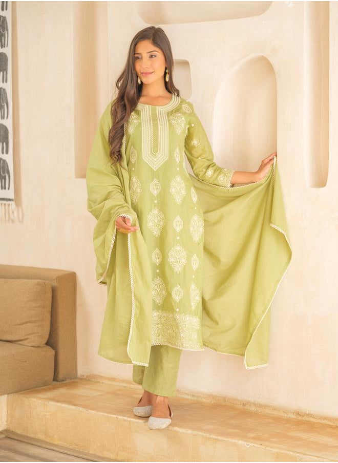 DW Embroidered Cotton Round Neck Kurta with Trousers and Dupatta Set by Styli  - Image 3