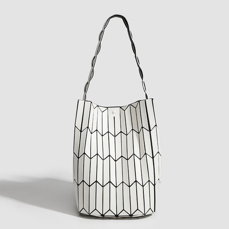 Small Model Handbag, Niche Design Bucket Bag, Color-Blocked Tote Bag, Underarm Bag - Image 2