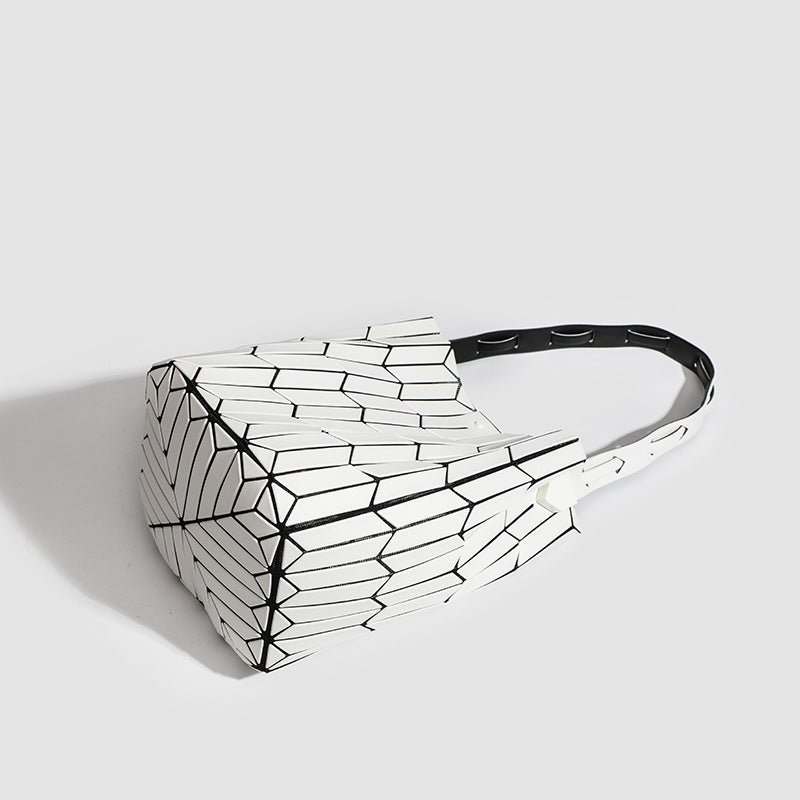 Small Model Handbag, Niche Design Bucket Bag, Color-Blocked Tote Bag, Underarm Bag - Image 4