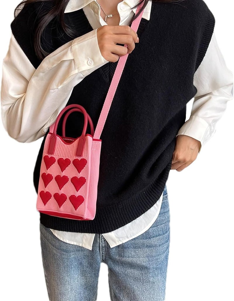 Kawn Phone Bag for Women – Stylish Heart Printed Bag, Fashionable & Functional, Lightweight Adjustable Shoulder Bag, Small Purse for Mobile Phone, Perfect For Travel, Beaches and Everyday (Pink) - Image 5