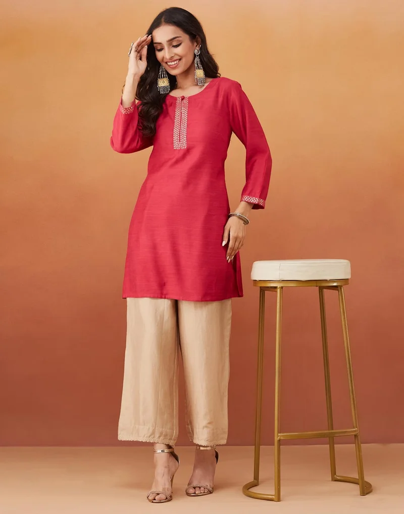 Fabindia Pink Viscose Silk Slim Fit Embroidered Short Kurta