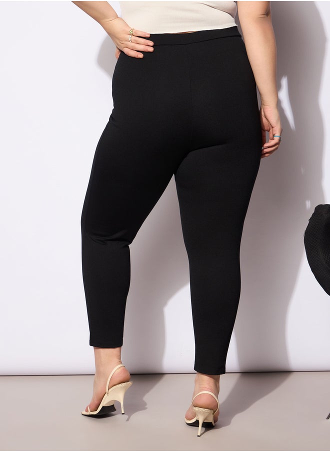 SASSAFRAS Plus Size Mid Rise Regular Fit Pants  - Image 5