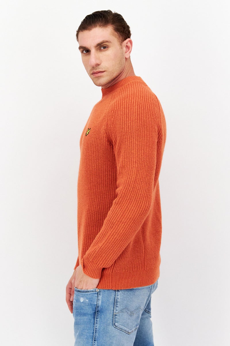 Lyle & Scott سويت شيرت رجالي بأكمام طويلة وياقة مزيفة بشعار العلامة التجارية، برتقالي - Image 2