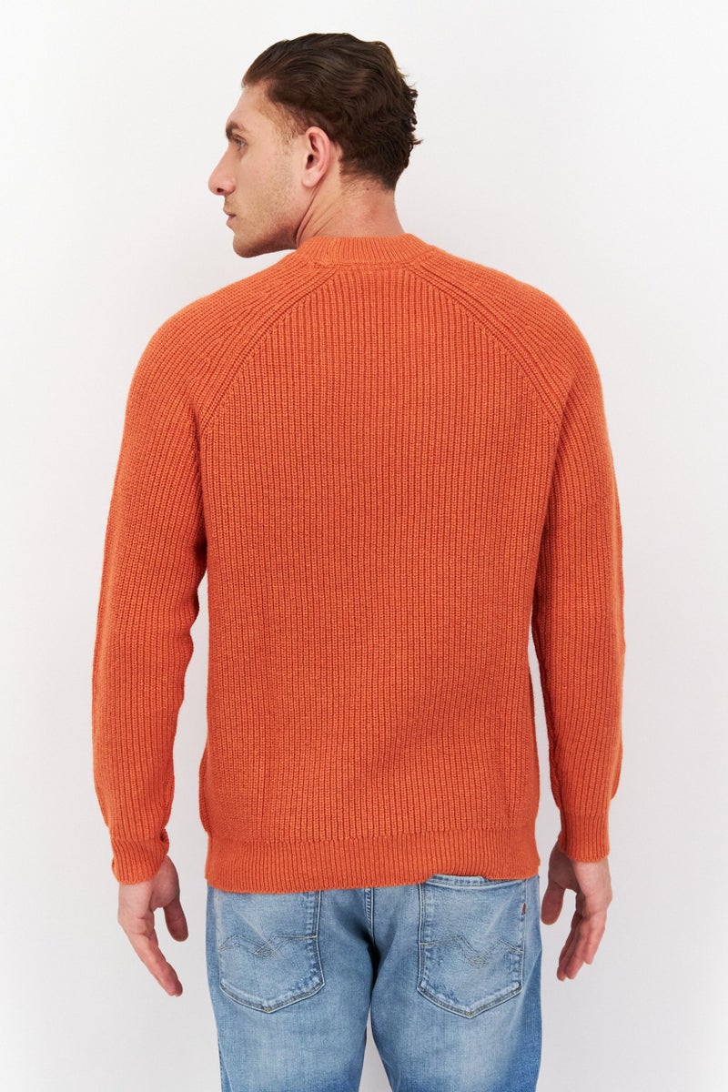 Lyle & Scott سويت شيرت رجالي بأكمام طويلة وياقة مزيفة بشعار العلامة التجارية، برتقالي - Image 3