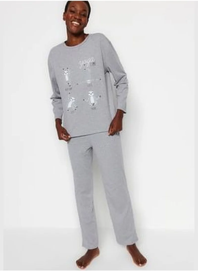 trendyol Gray Yoga Themed T-shirt-Pants and Knitted Pajamas Set THMAW24PT00015