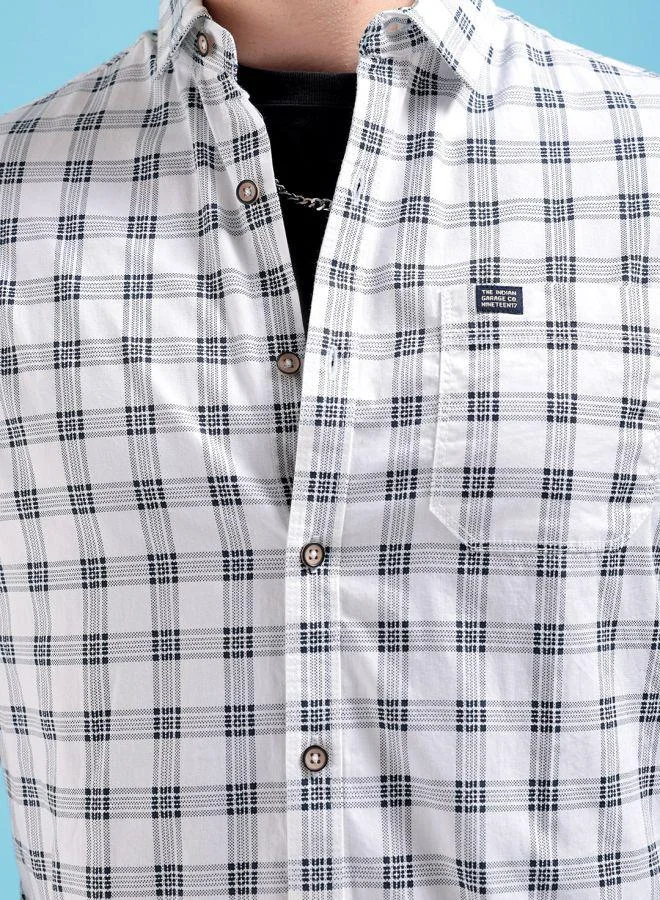 The Indian Garage Co Men Slim Fit Checkered Full Sleeves Spread Collar Casual Shirt