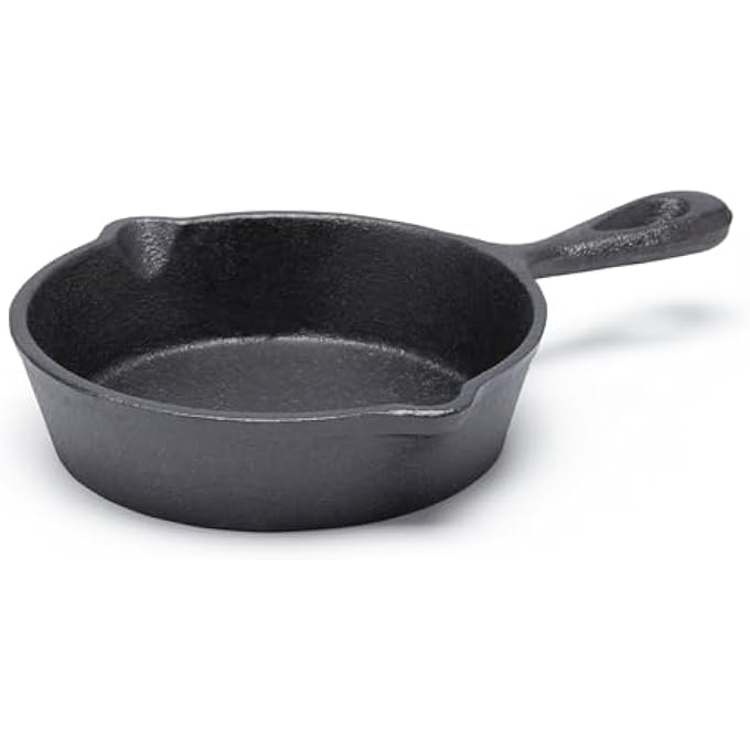 Simply Kitchen Cast Iron Mini Frying Pan 135Cm Black - Image 1