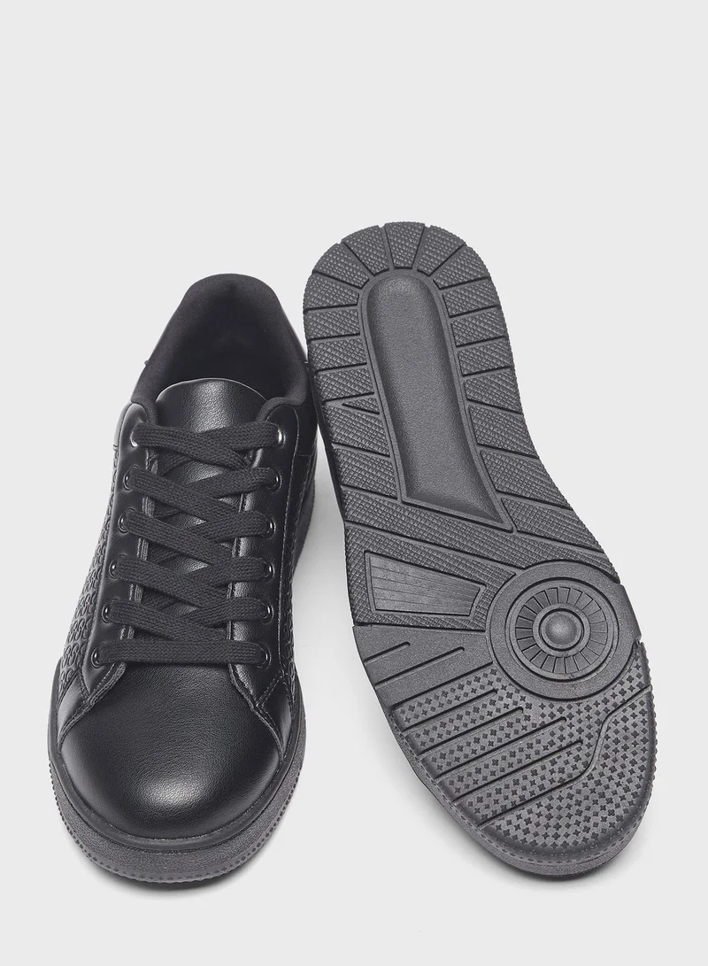 Celeste Casual Low Top Sneakers