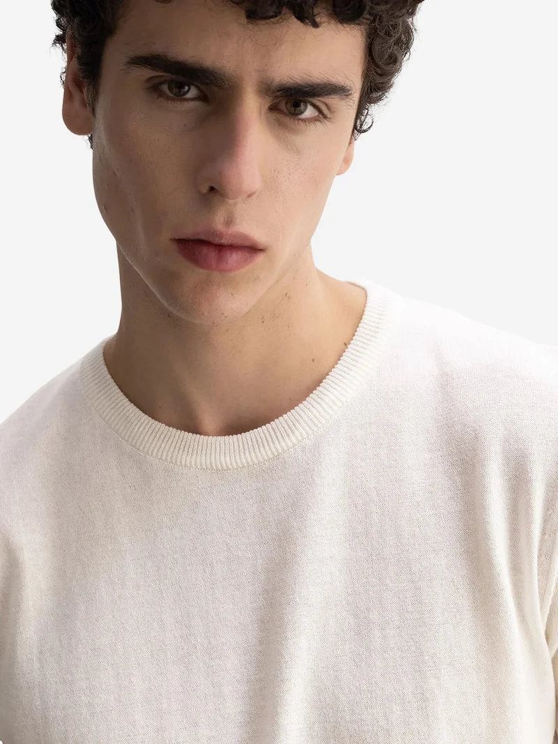 Giesto White GIESTO Solid Crew Neck T-Shirt for Men | Best Price UAE