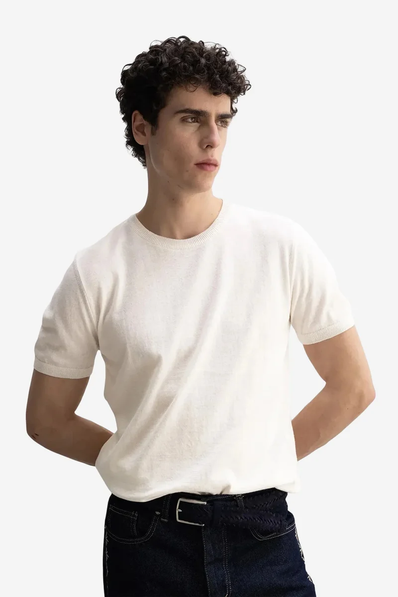 GIESTO Solid Crew Neck T-Shirt