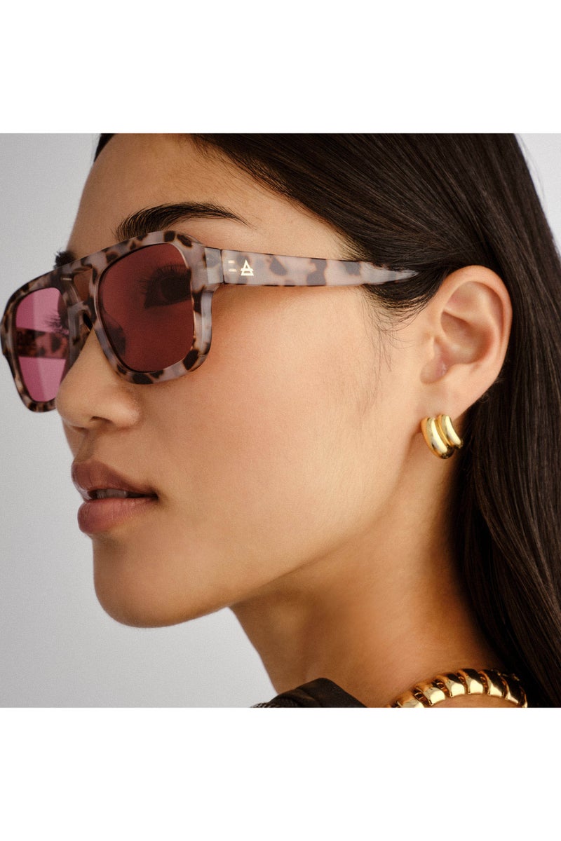 AIRE AQUARIUS Sunglasses for Men & Women – Lightweight Comfortable Frame, Classic Fashion Design for Outdoor, Travel & Daily Wear – Durable & Trendy Eyewear for All Face Shapes - Image 5