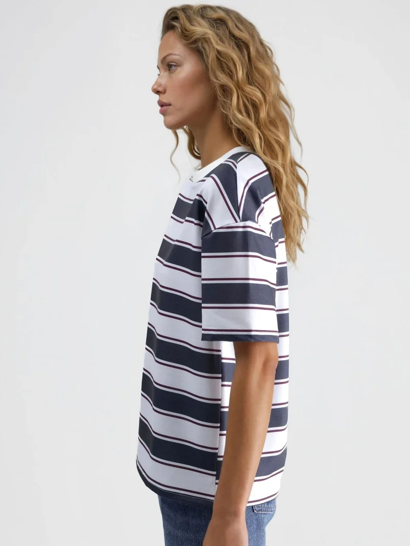 هيكاب Striped Crew Neck Oversized T-Shirt