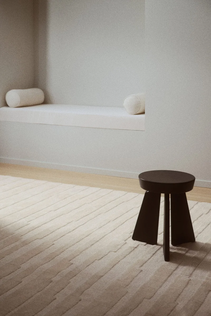 H&M Large textured rug