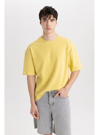 Man Oversize Fit Crew Neck Short Sleeve Knitted T-Shirt - pzsku/ZED845FABE40310D84B8DZ/45/_/1735653246/d939f8d2-3be1-4ce2-98ee-a295ddaf0d83