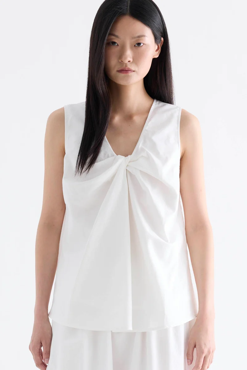 ذا اديتورز ماركت Kai Twist-Front Top