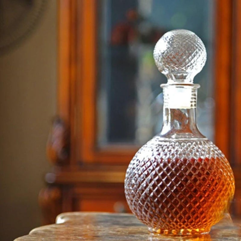 Generic Crystal Glass Decanter with Sealed Lid, 1000ml, Diamond Pattern, Multi-Purpose Storage for Oil, Vinegar, Sauces .bk - Image 4