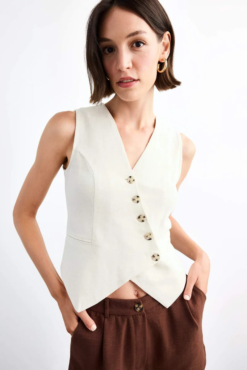 ديفاكتو Slim Fit V-Neck Linen Vest