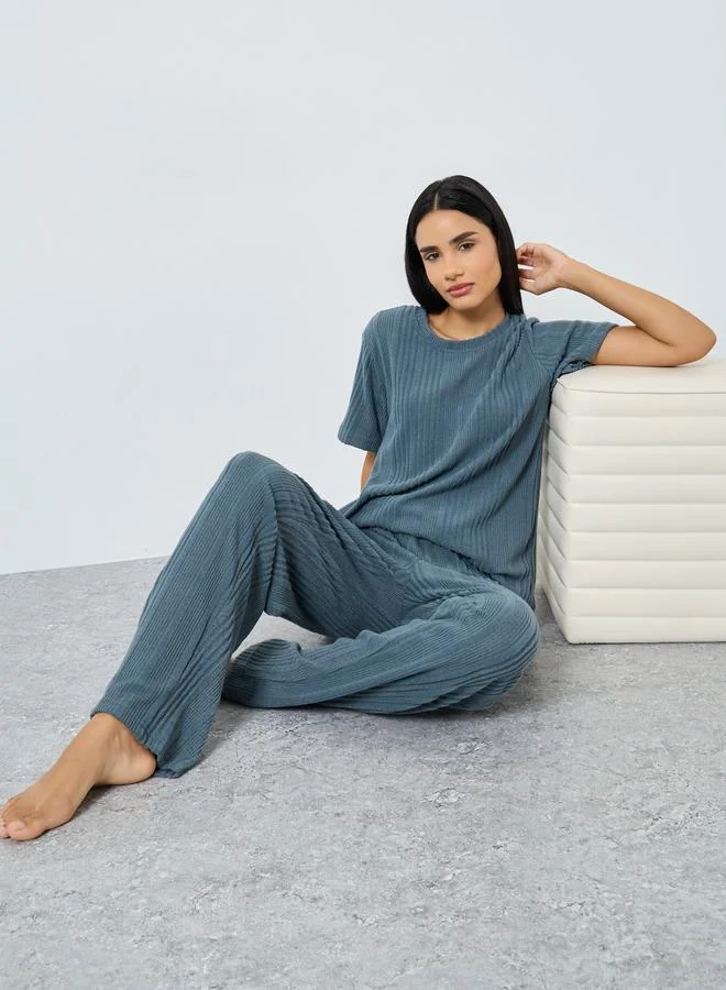 ستايلي طقم بيجاما من بنطال وبلوزة ميلانج بتفاصيل مضلعة