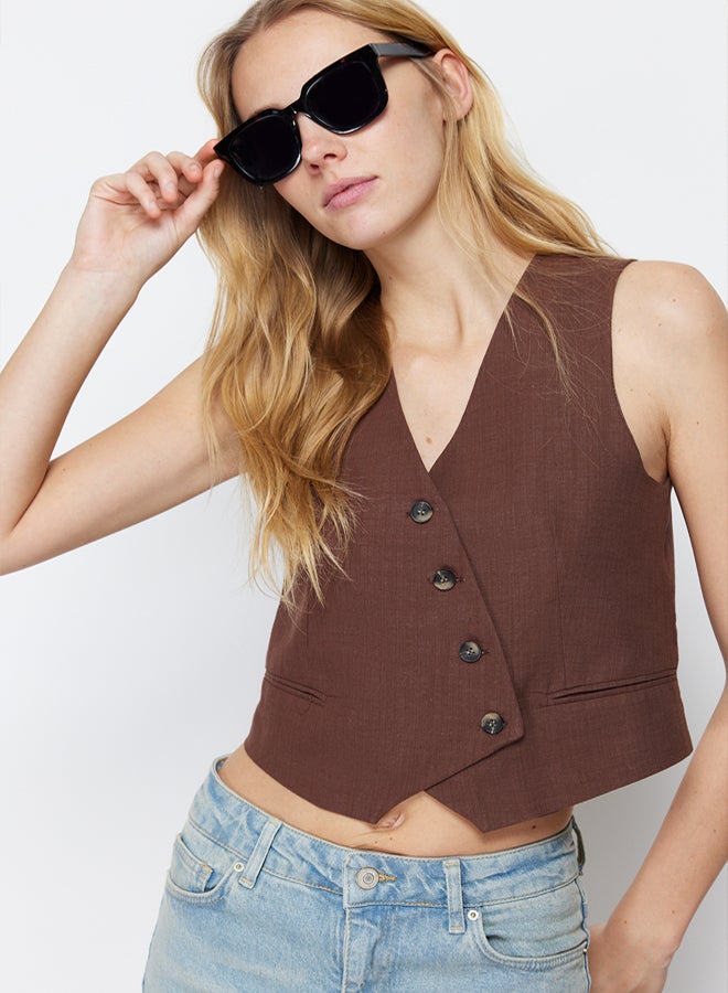 trendyol Limited Edition Brown Crop Fitted Button Detailed Woven Linen Look Vest TWOSS23YE00016 - Image 3