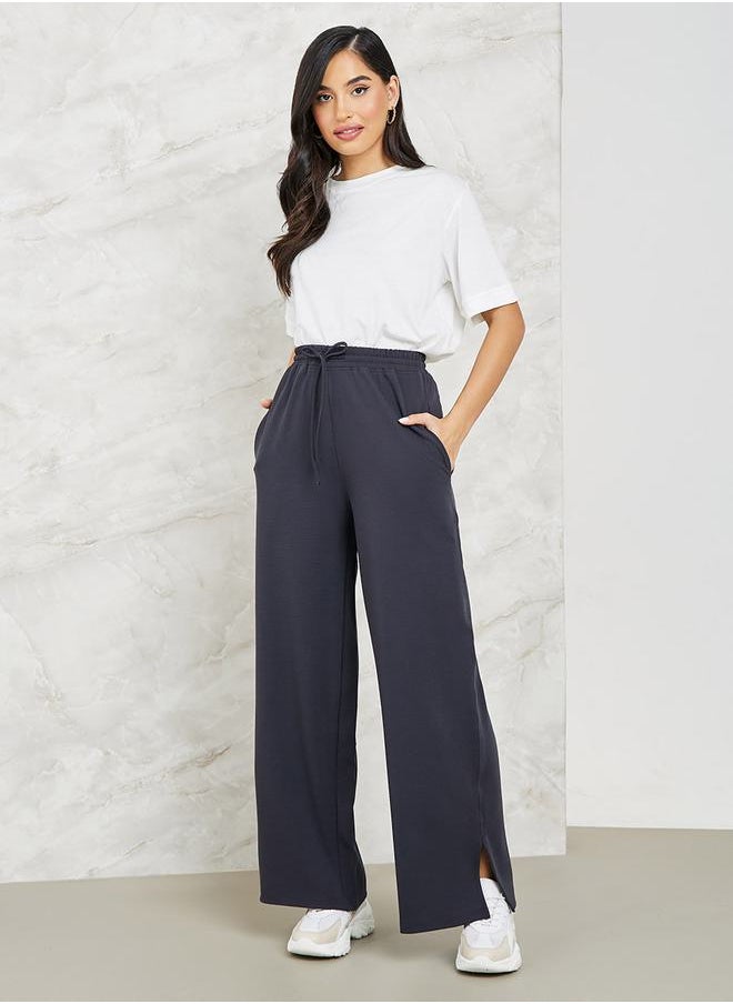 Wide Leg Jogger with Side Slit - pzsku/ZED8E0981751428FCDFD5Z/45/_/1703683612/42e99e0f-a7f8-4666-8092-3022670c7a12