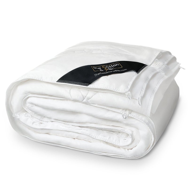 THE COTTON & SILK The Cotton  Silk 100 Mulberry Silk Filled Comforter for All Seasons  Luxury Ultra Soft Breathable Naturally BodyHugging Silk Duvet InsertBedding Blanket  Queen Size 