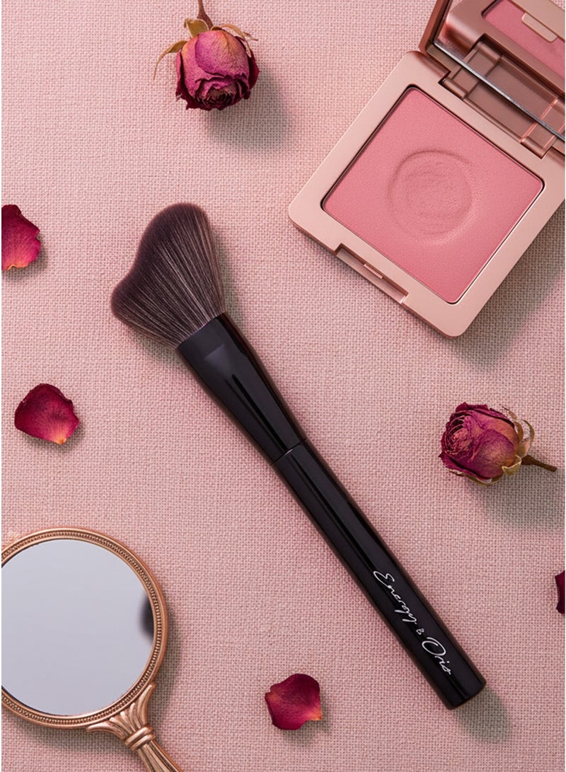 ENERGY Fluffy Blush Brush – Soft Synthetic Bristles for Blending & Blush Application - Image 2