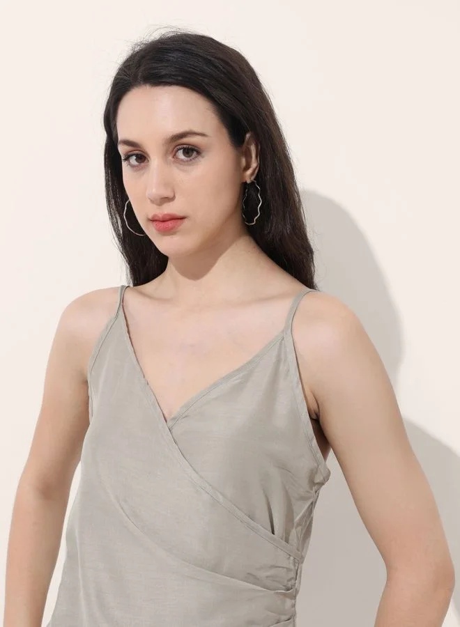 Women Regular Fit Solid V-Neck Sleeveless Spaghetti Top