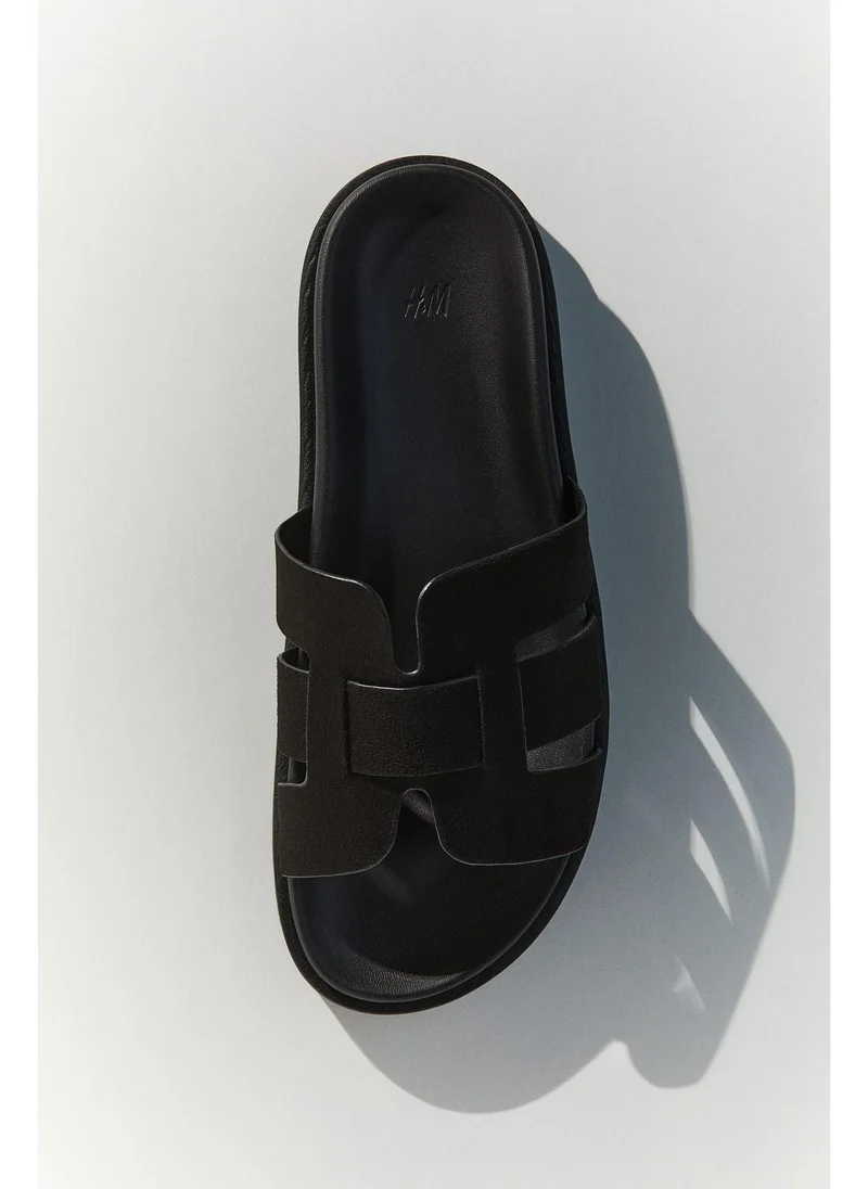 اتش اند ام Sandals