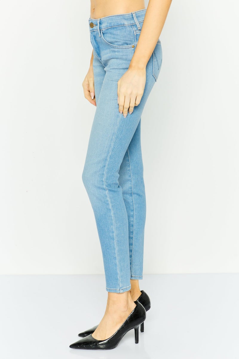 Wrangler Women Skinny Fit Washed Denim Jeans, Blue - Image 3