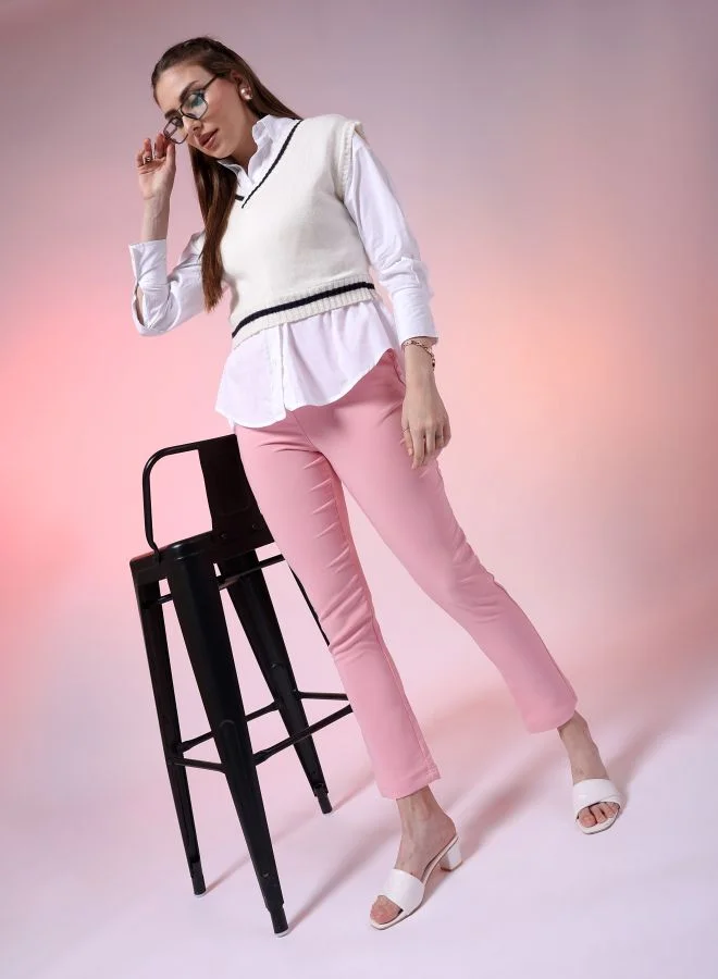 مرفوعة Women Tapered Solid Mid-Rise Pants