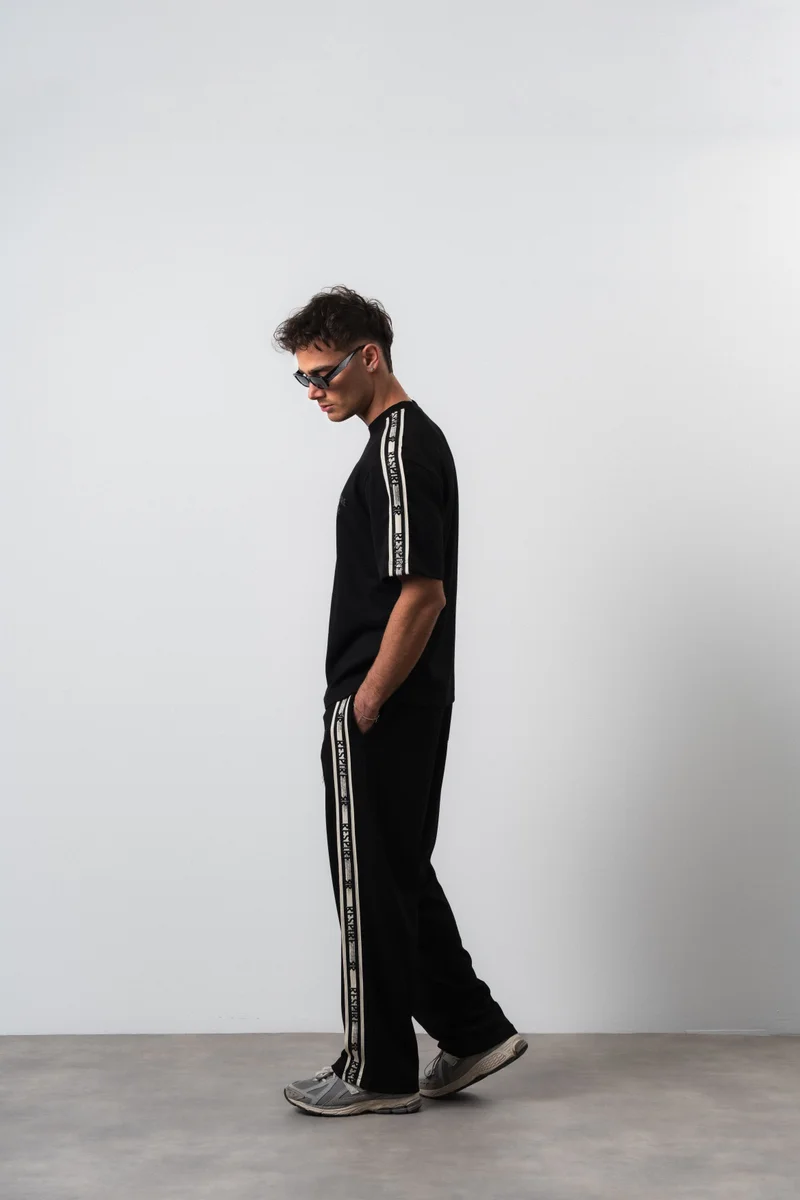 RESPIRE Men's Respire Striped Detail Regular Fit T-Shirt and Pants Set, Black