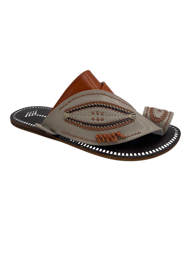 AL Fanoos Handcrafted heritage leather slippers  - Image 1