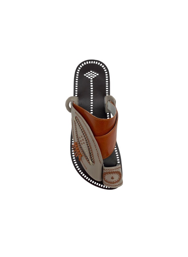 AL Fanoos Handcrafted heritage leather slippers  - Image 3