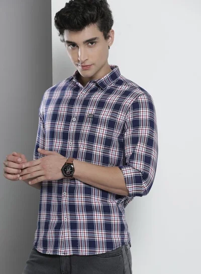 The Indian Garage Co Men Slim Fit Checkered Full Sleeves Spread Collar Casual Shirt