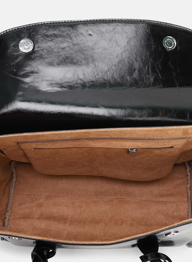 Haute Sauce Solid Zip Lock Regular Vegan Leather Hand Bag For Women