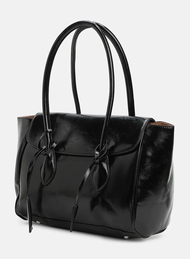 Haute Sauce Solid Zip Lock Regular Vegan Leather Hand Bag For Women