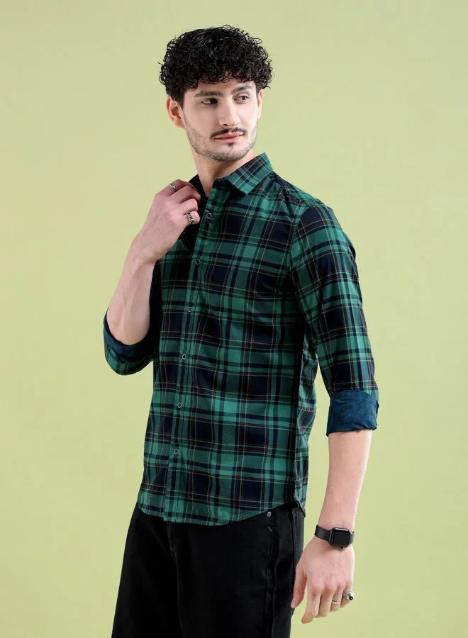 The Indian Garage Co Men Slim Fit Checkered Full Sleeves Spread Collar Casual Shirt