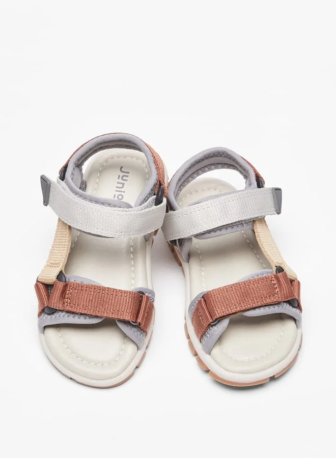 جونيورز Boys Solid Open Toe Sandals with Hook and Loop Closure
