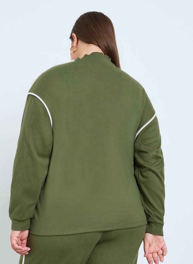 Styli Plus Size Green Funnel Neck Sweatshirt - Image 4