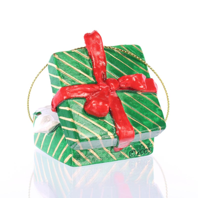 Conversation Concepts Raccoon Gift Box Christmas Ornament - Delightful! - Image 2