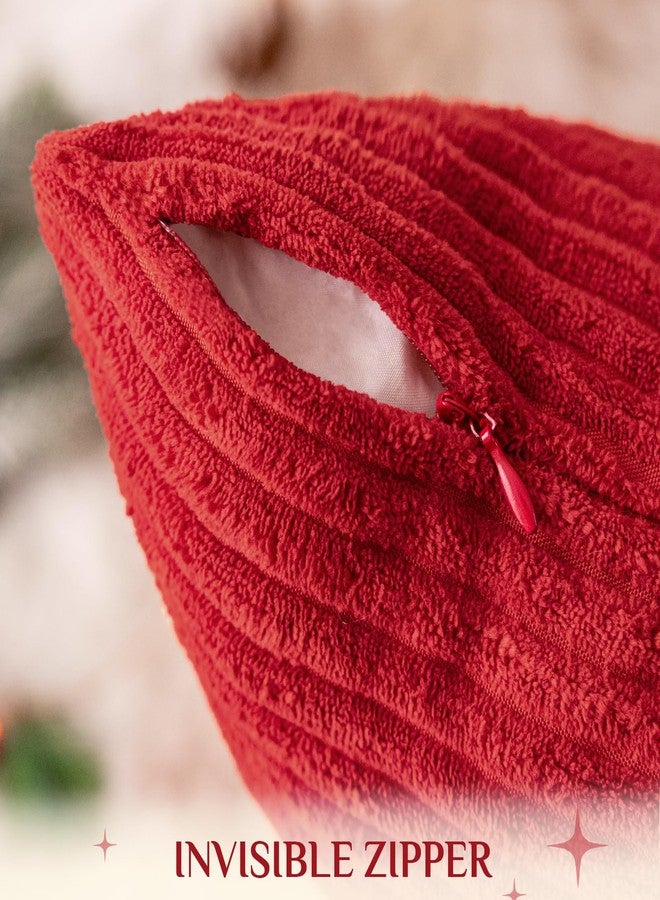 Softalker أغطية وسائد عيد الميلاد من سوفت توكر، مقاس 18x18، طقم من قطعتين، غطاء وسادة مخملي مخطط بنمط بوهيمي فائق النعومة، وسائد زينة لعيد الميلاد للأريكة وغرفة المعيشة، ديكور عطلة عيد الميلاد، أحمر - Image 4