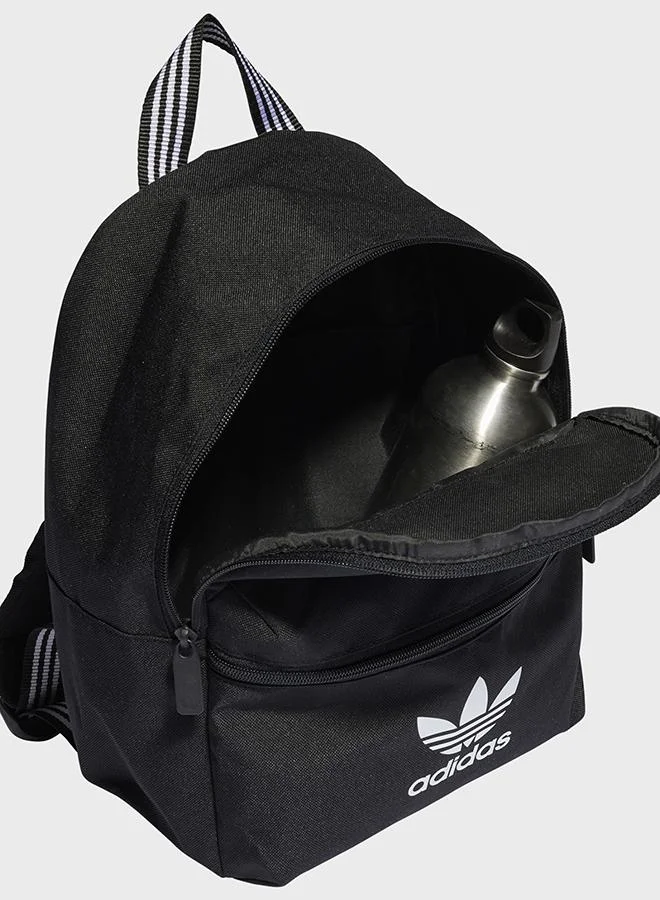 adidas حقيبة ظهر Small Adicolor Classic