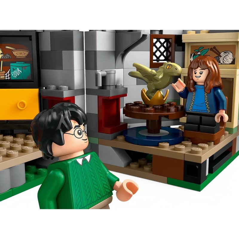 LEGO - Harry Potter Hagrid's Hut: An Unexpected Visit 896 Pieces - 76428 - Image 5