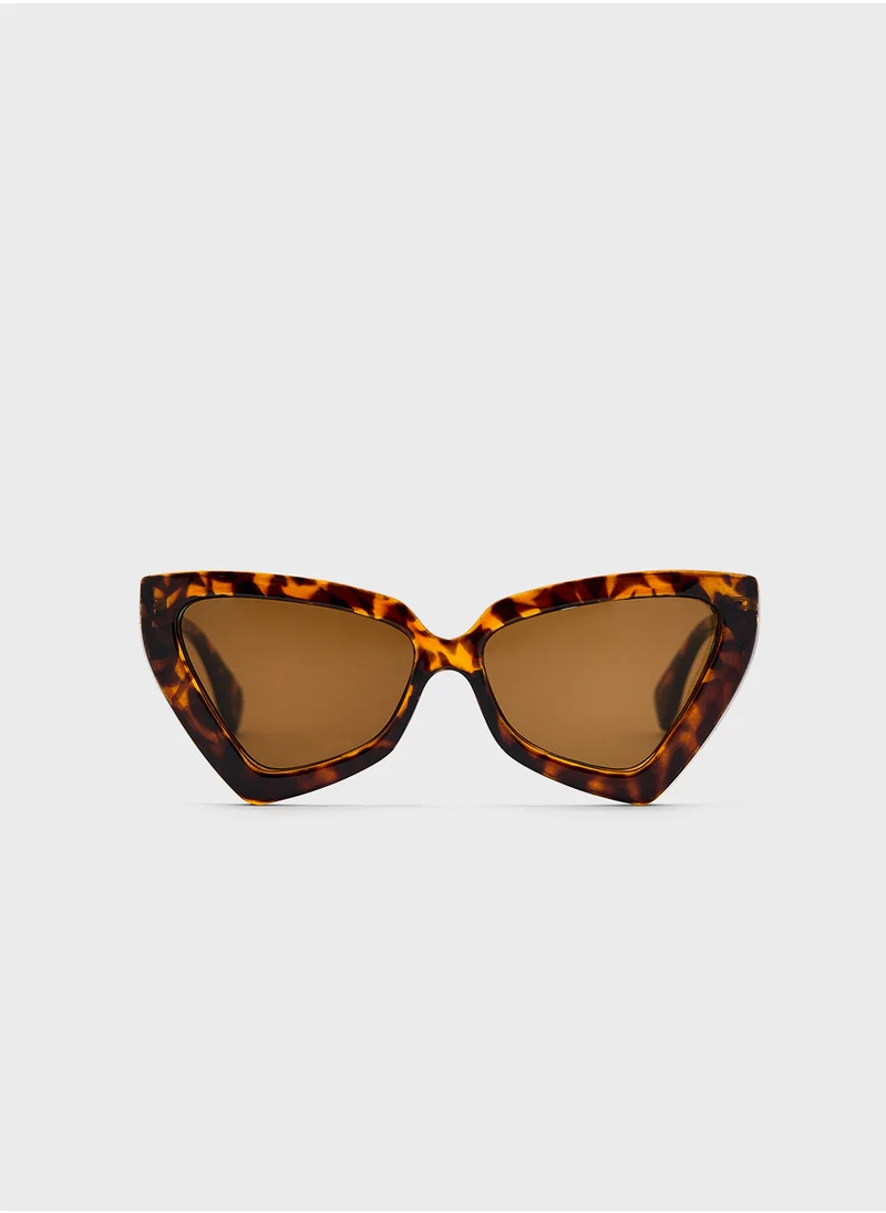 ايلا Oversized Cat Eye Sunglasses