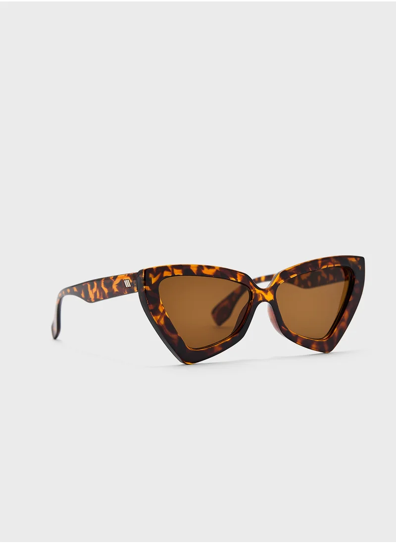 ايلا Oversized Cat Eye Sunglasses