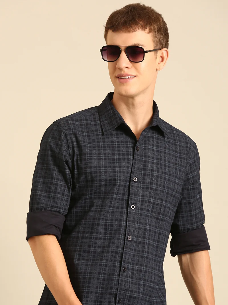 Joven Navy Blue Casual Shirt for Men